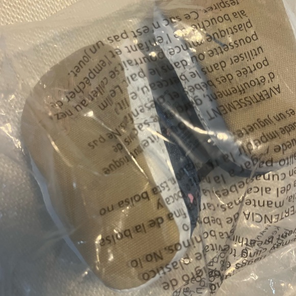 NWT Oshkosh Baby Girl Chambray Heart Slip-On Soft Shoes - Picture 7 of 10